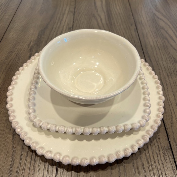 Southern Living Villa Cream Dinner Plate Salad Plate & Bowl. $99 per 3-pc